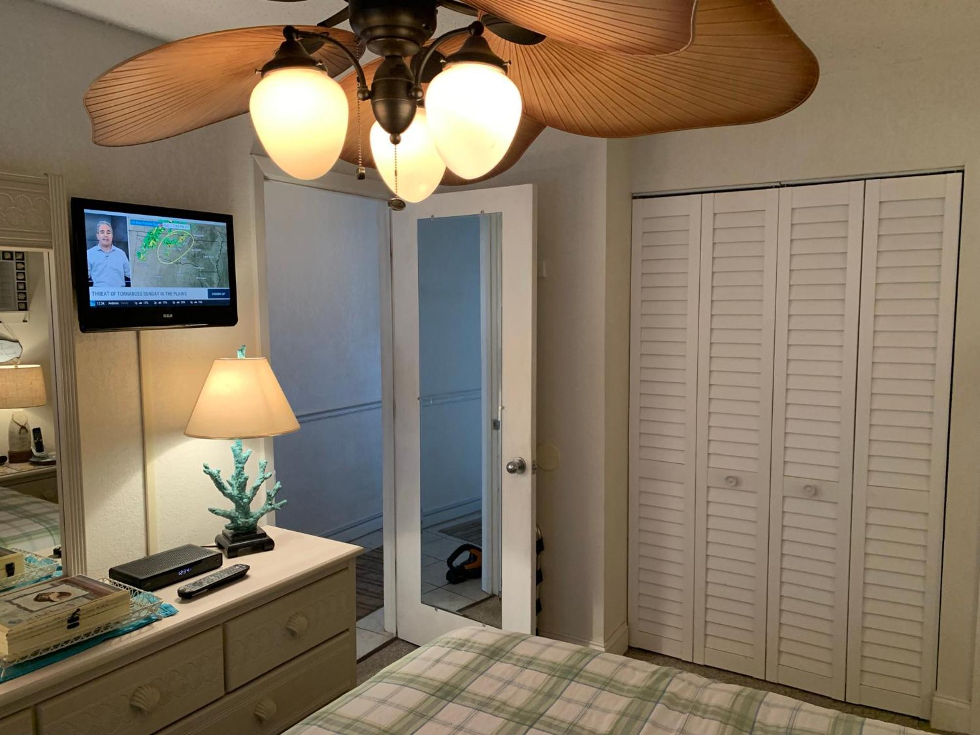 405 Waters Edge Garden City Exterior foto